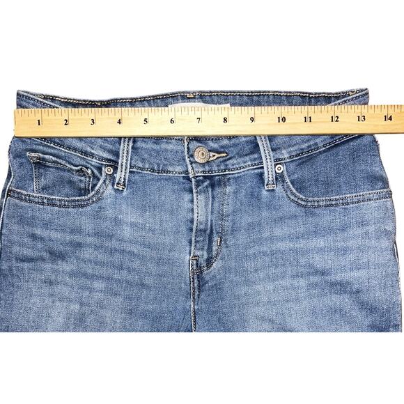 Levi's 811 Curvy Skinny Ripped Low-Rise Jeans Women's 29X30 - Picture 2 of 9